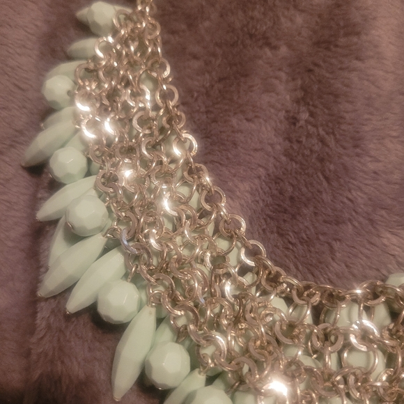 Avon statement necklace. Teal - Picture 2 of 8